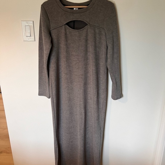 Smash and Test  Zoe Sweater Dress - Picture 2 of 8